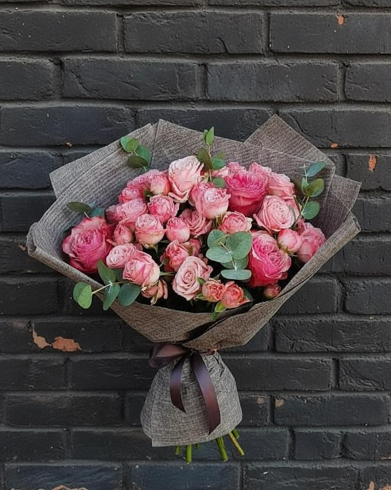 Букет цветов из: Розы в Красном Пахаре