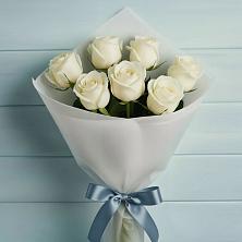Букет 7 Белых роз Эдлесс Лав в Красном Пахаре