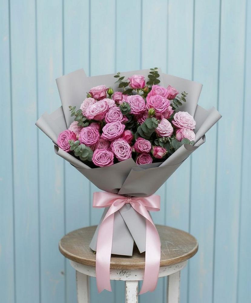 Букет цветов из: Розы в Красном Пахаре