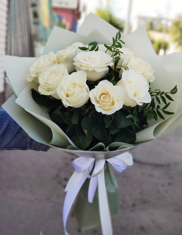 Букет Белые розы Проуд в Красном Пахаре