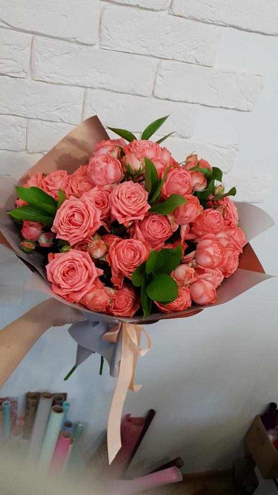 Букет цветов из: Розы в Красном Пахаре