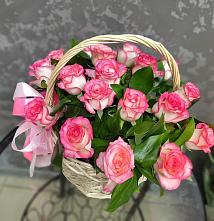 Цветочная композиция из Розы в корзине #REPLACE_PRED# Красном Пахаре