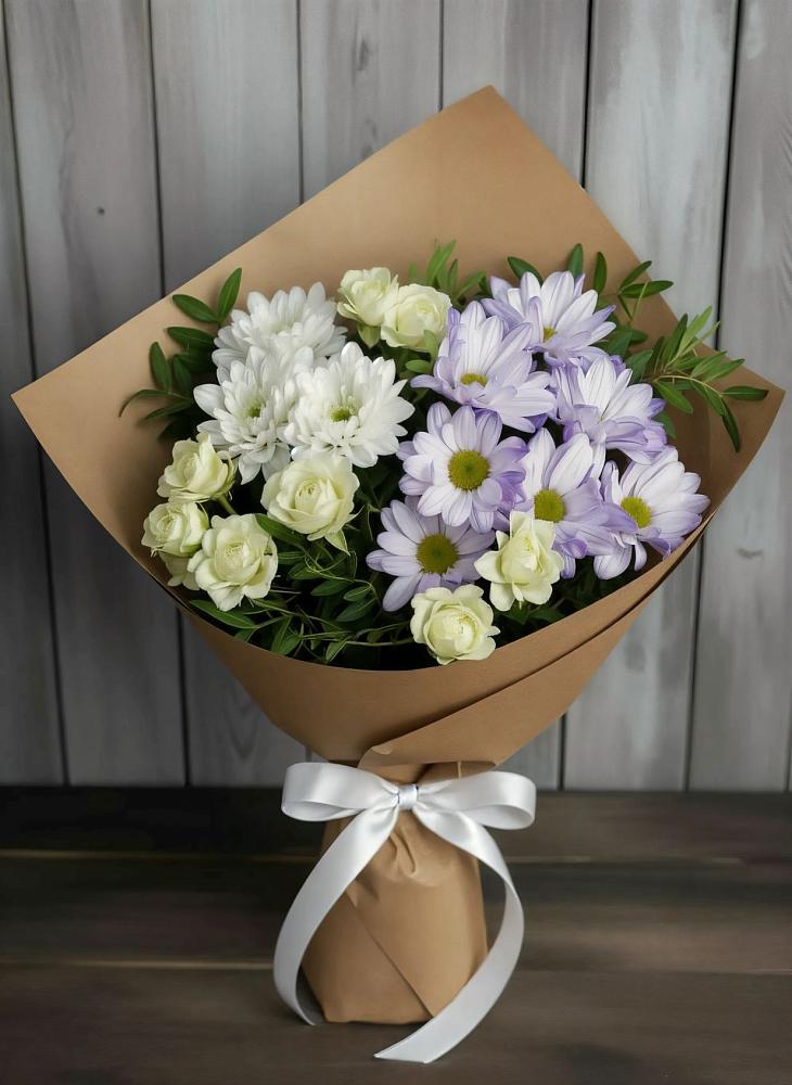 Букет цветов из: Хризантемы и Розы в Красном Пахаре