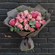 Букет цветов из:  Розы в Красном Пахаре