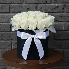 Цветочная композиция из Розы в шляпной коробке в Красном Пахаре